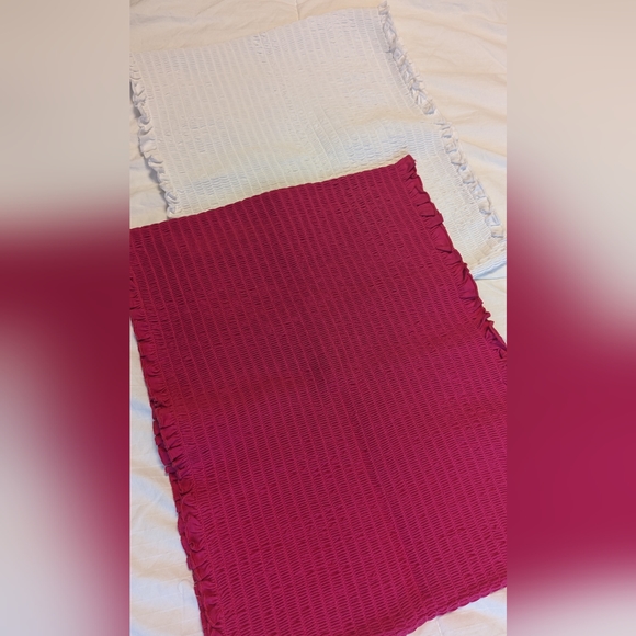 🎉3/$15🎉 Smocked Tube Top - Picture 4 of 5